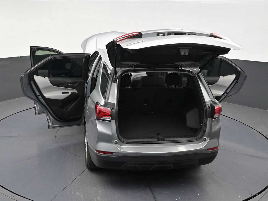 Used 2024 Chevrolet Equinox LS FWD image 32