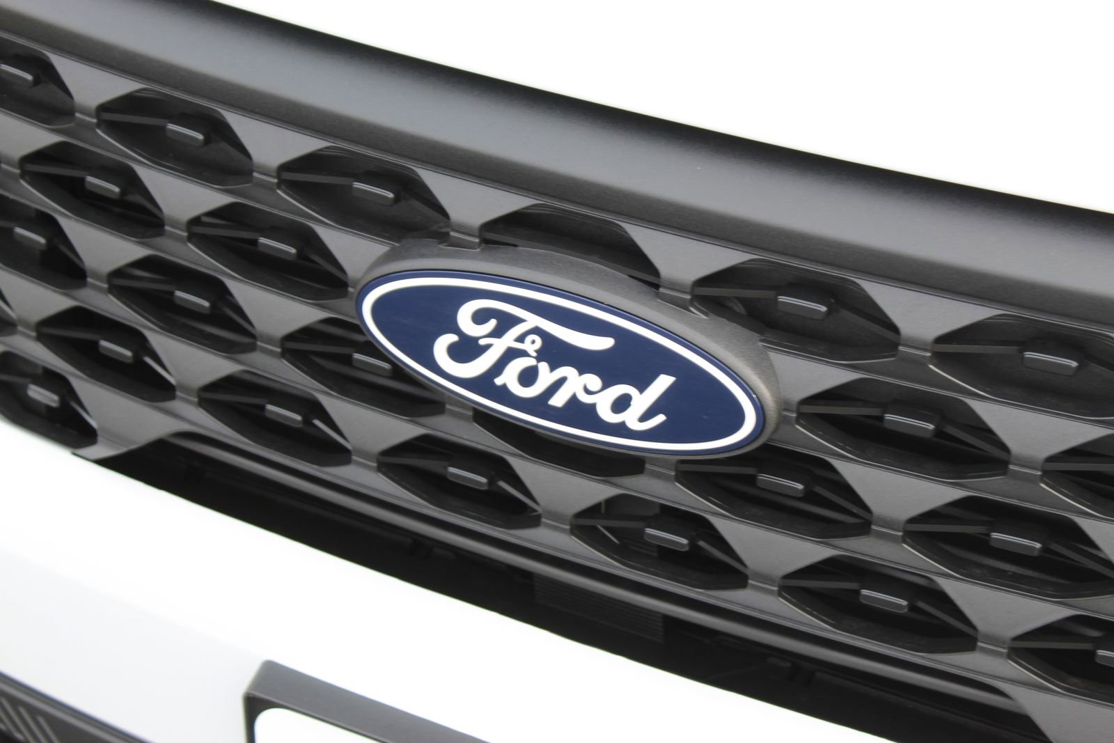 New 2025 Ford Maverick XL w/ 4K Tow Package image 10