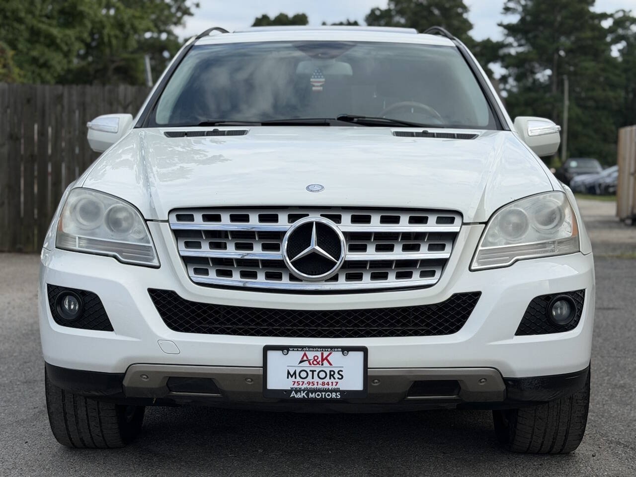 Used 2010 Mercedes-Benz ML 350 4MATIC image 3