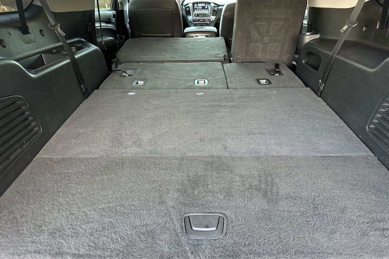 Used 2019 Chevrolet Suburban LT image 16