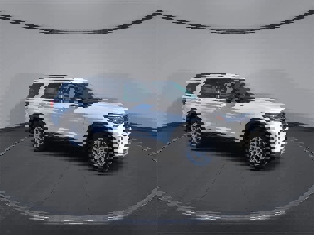 New 2026 Ford Explorer Active image 2