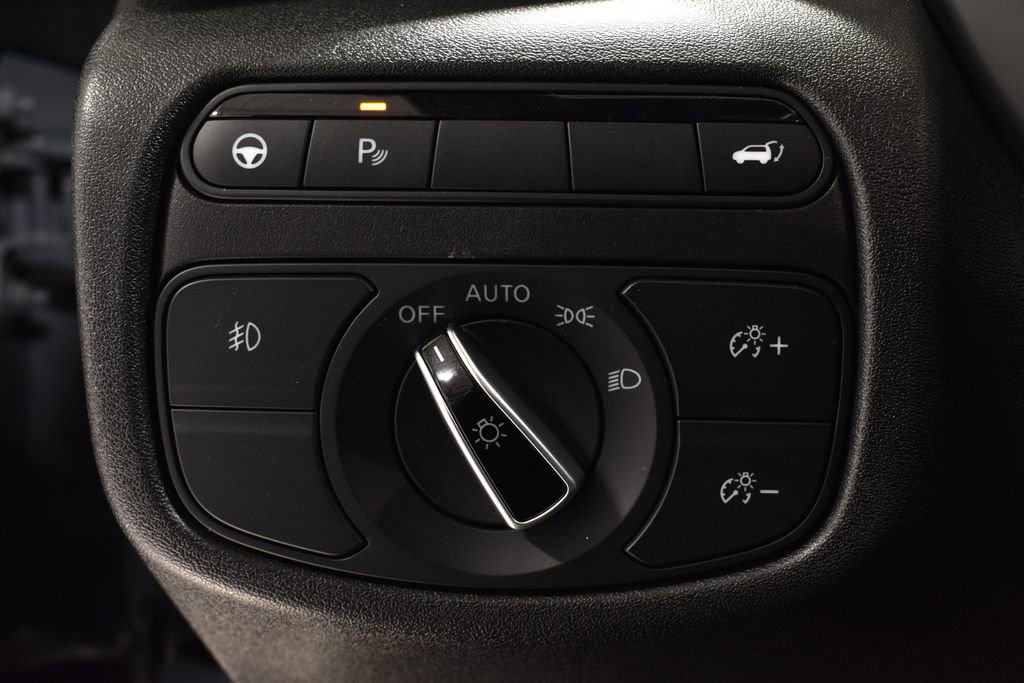 Certified 2025 INFINITI QX55 Essential image 16