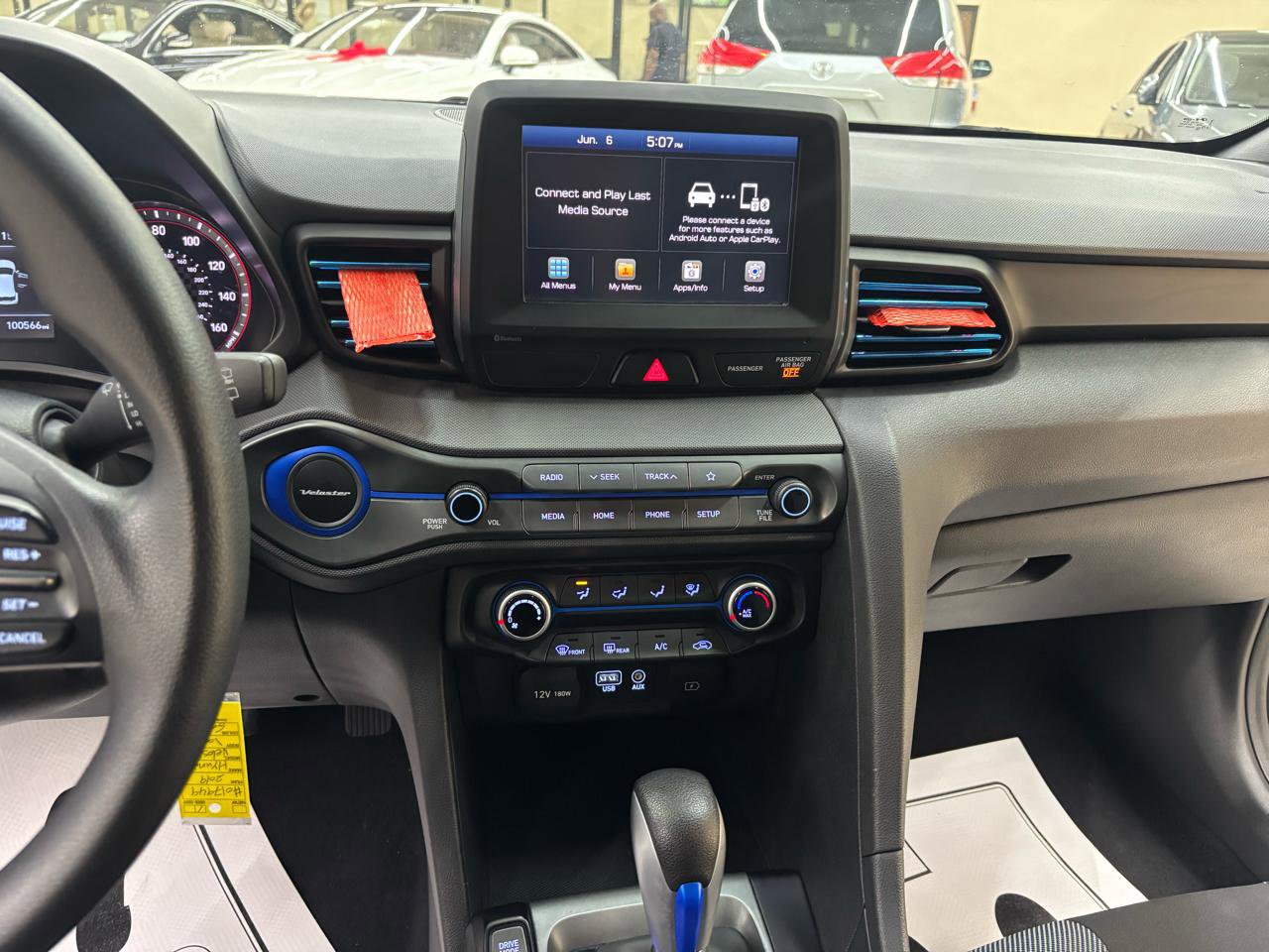 Used 2019 Hyundai Veloster 2.0 FWD image 25