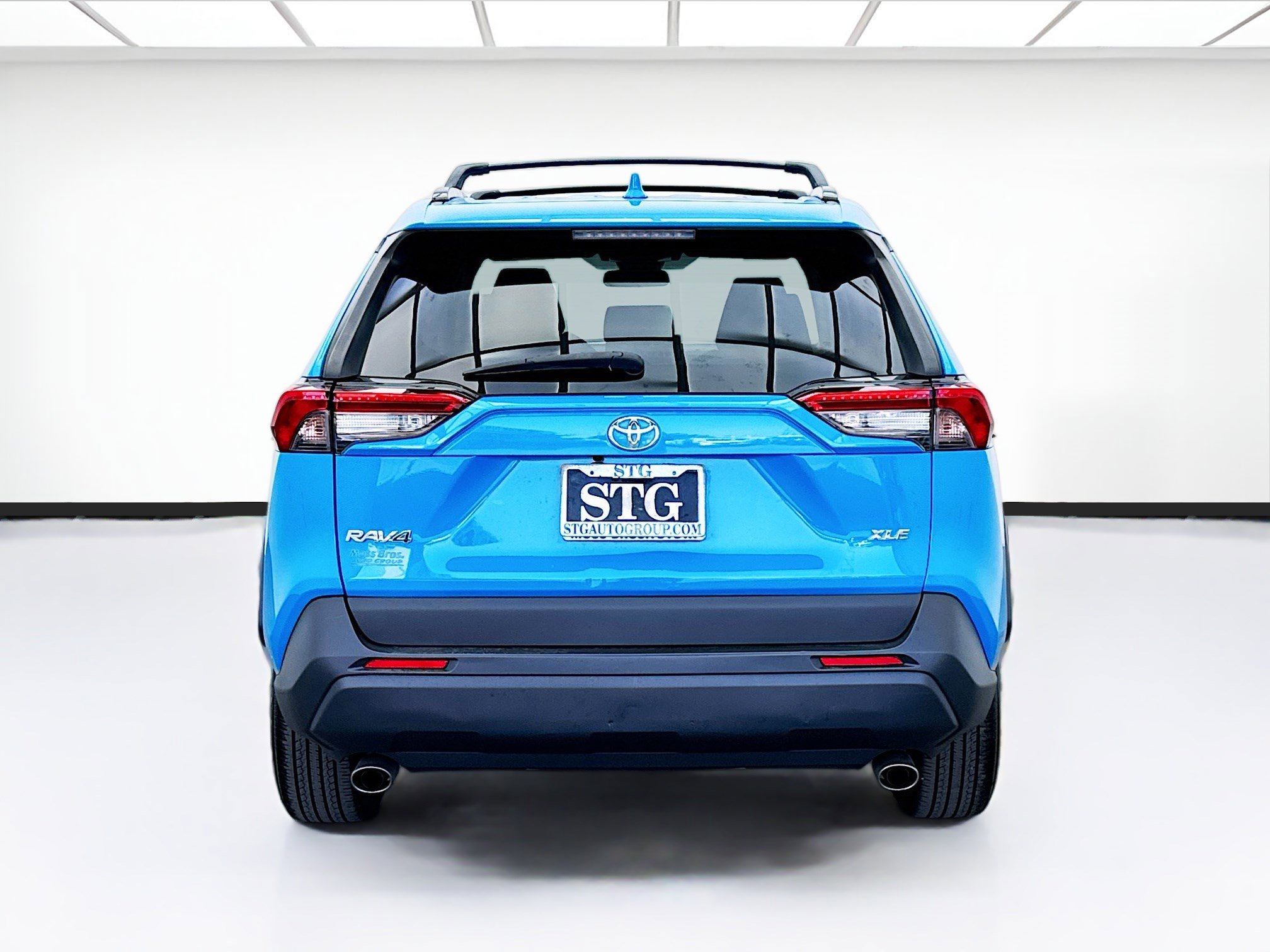 Used 2019 Toyota RAV4 XLE w/ Convenience Package image 5