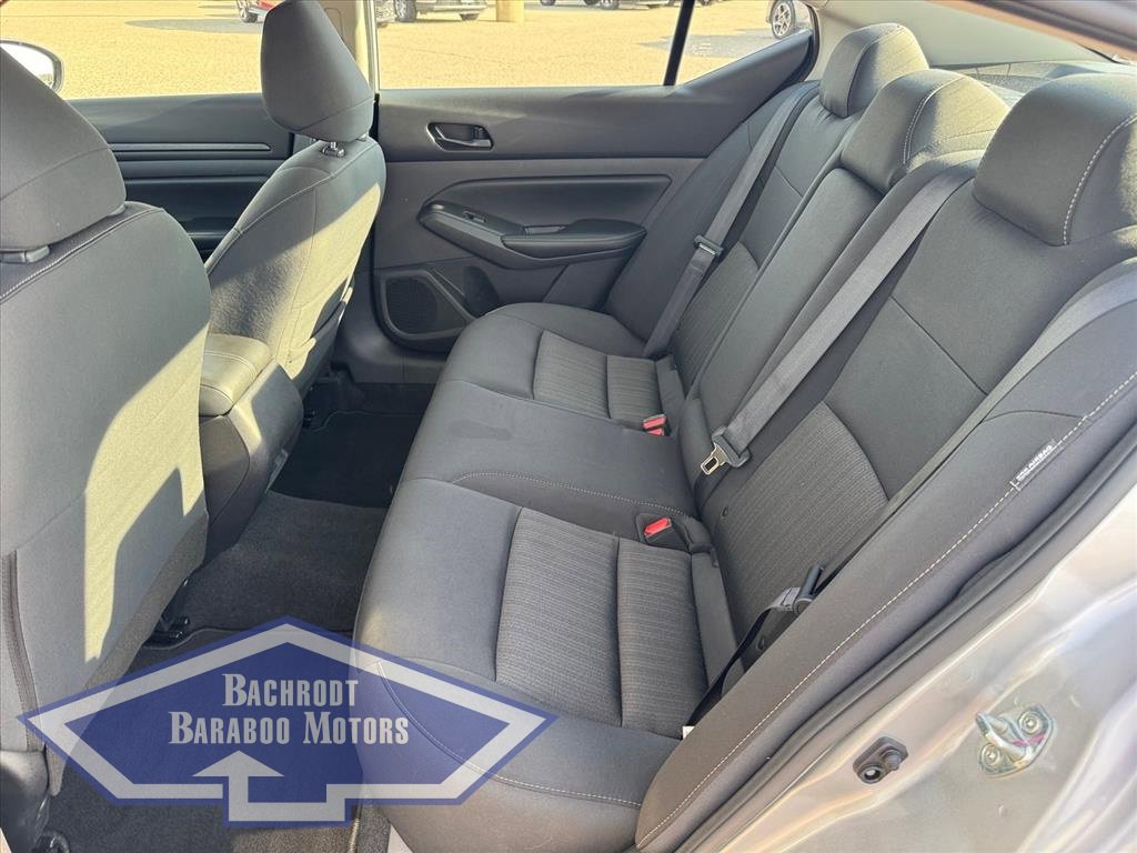 Used 2024 Nissan Altima 2.5 SV image 11