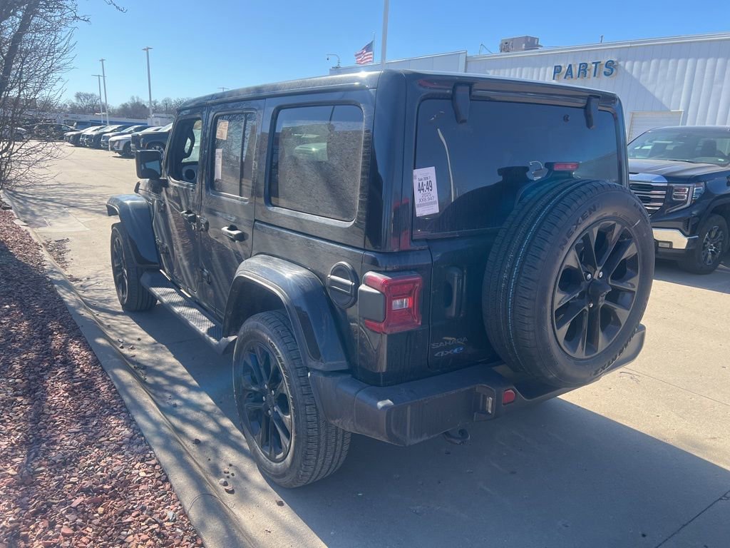 Used 2025 Jeep Wrangler Unlimited Sahara image 5