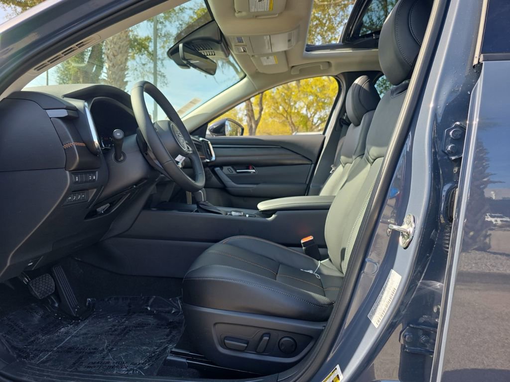 Certified 2025 MAZDA CX-50 2.5 Hybrid w/ Weather Package image 10