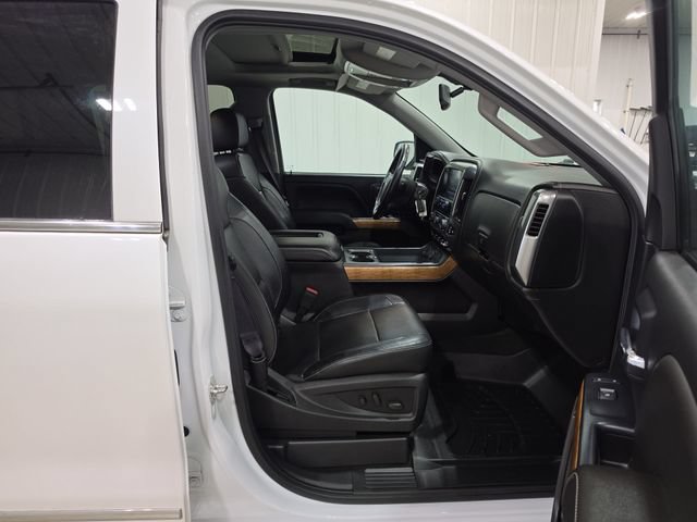 Used 2017 Chevrolet Silverado 1500 LTZ w/ Sport Package AWD/4WD image 28