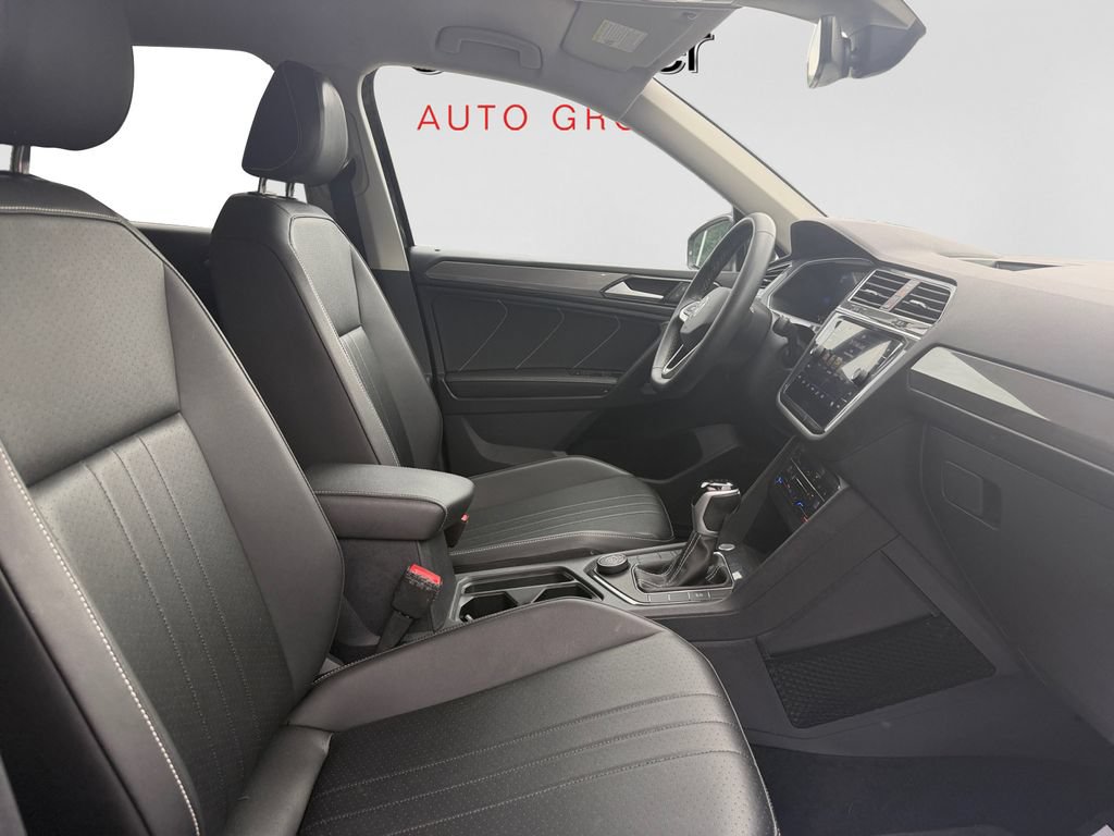 Used 2024 Volkswagen Tiguan Wolfsburg Edition AWD/4WD image 26