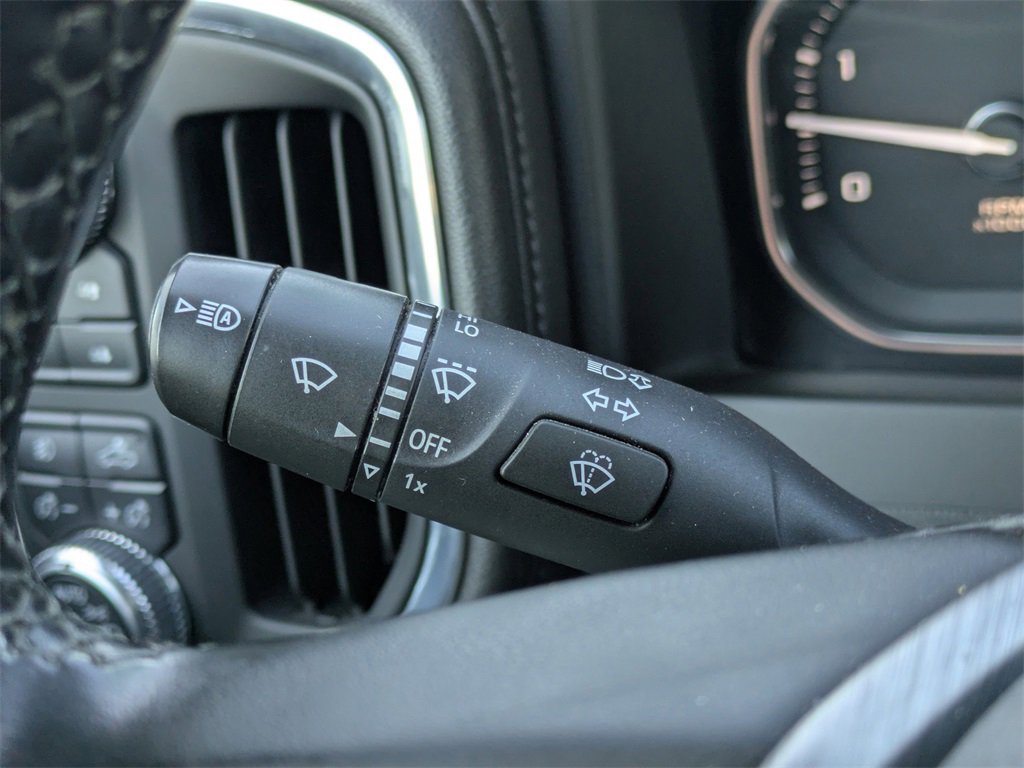 Used 2023 GMC Sierra 3500 Denali image 29