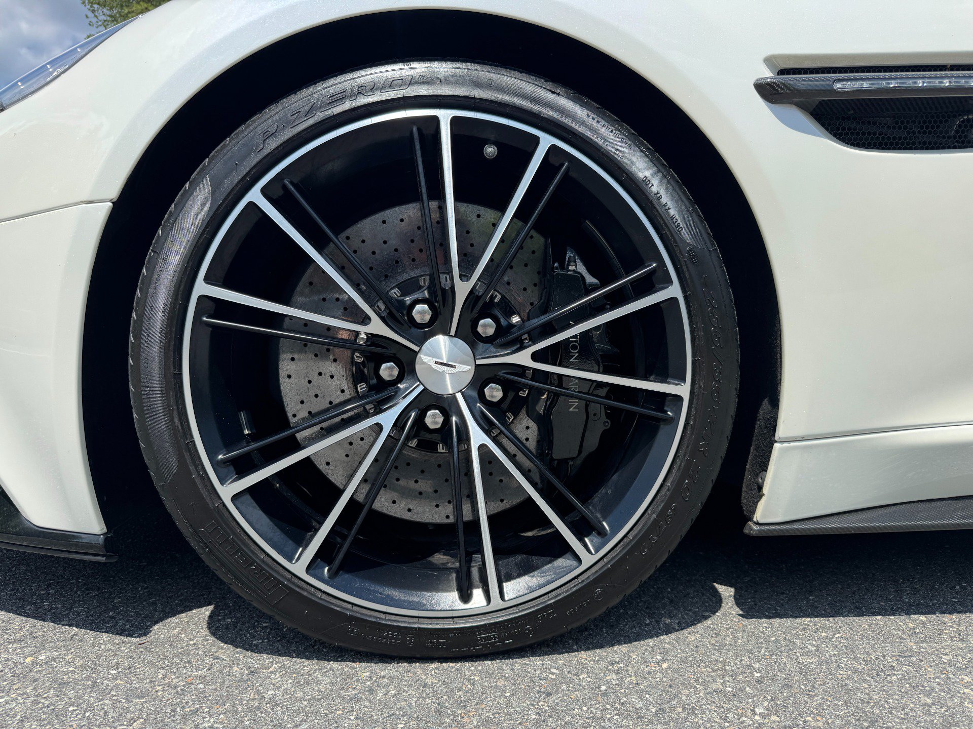 Used 2014 Aston Martin Vanquish Coupe RWD image 67