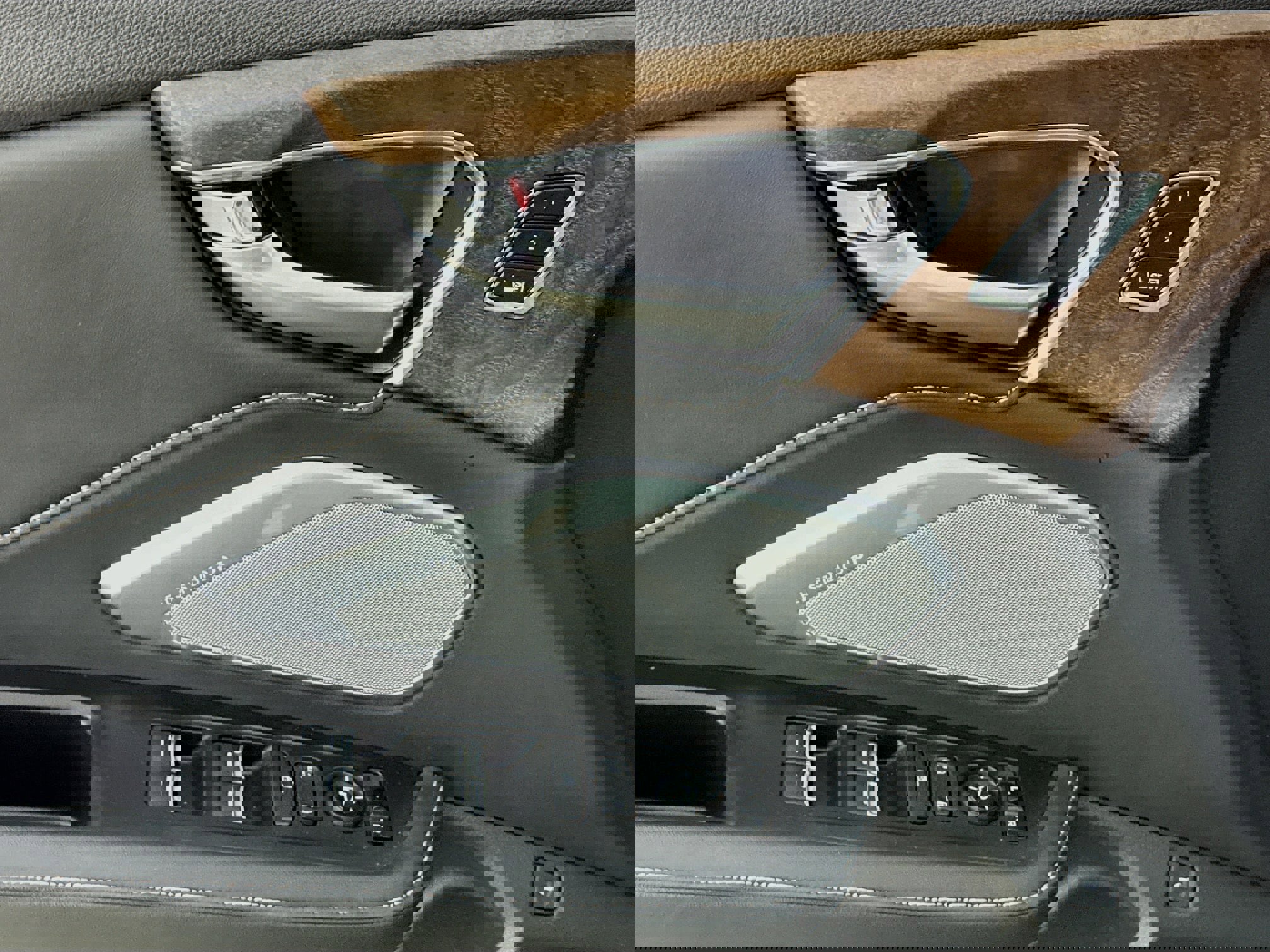 Used 2021 Acura RDX AWD w/ Advance Package image 22