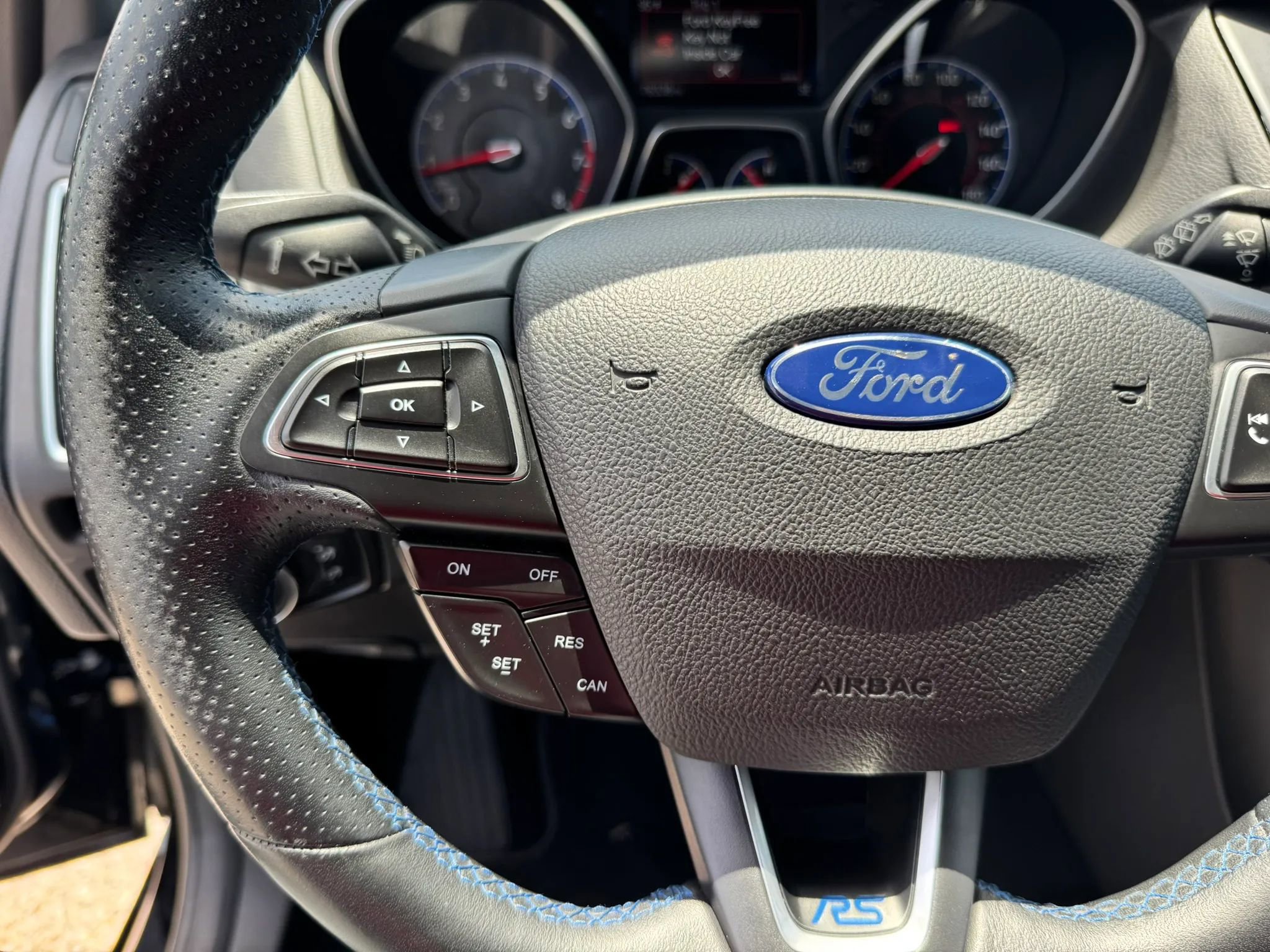 Used 2017 Ford Focus RS AWD/4WD image 37