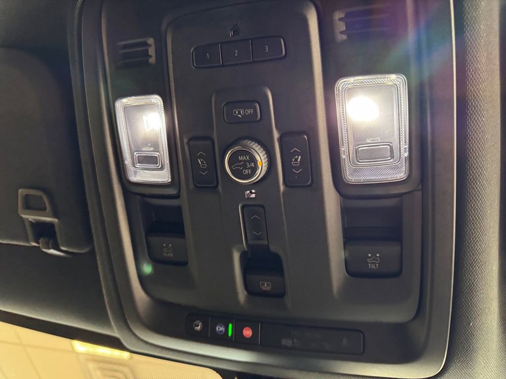 Used 2022 Chevrolet Tahoe High Country image 21