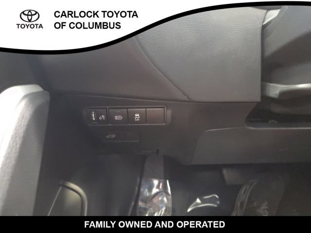 Used 2026 Toyota Corolla Cross XLE w/ Convenience Package FWD image 23
