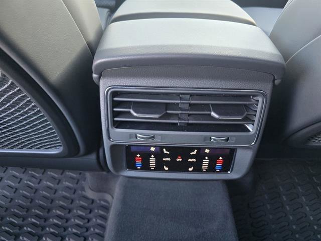 Used 2025 Audi Q7 3.0T Prestige w/ Prestige Package image 24