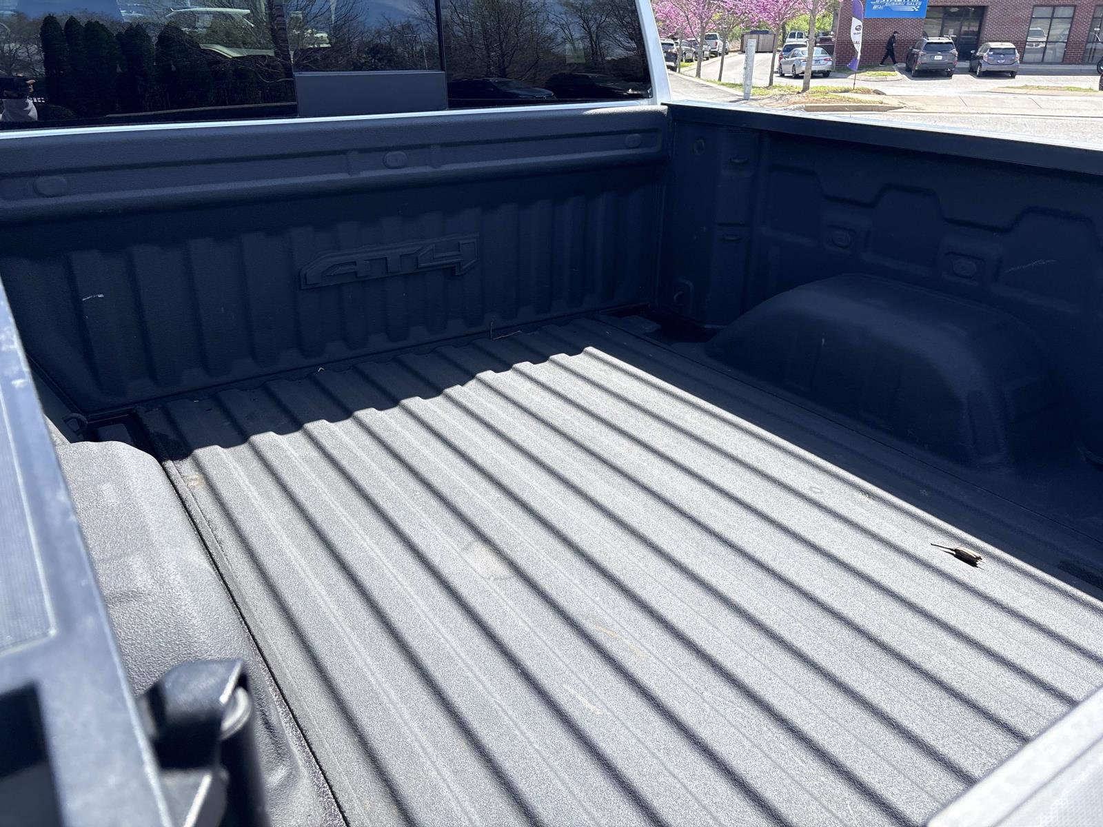 Used 2022 GMC Sierra 1500 AT4 w/ AT4 Premium Package image 33