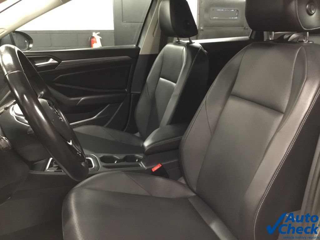 Used 2019 Volkswagen Jetta SEL image 24