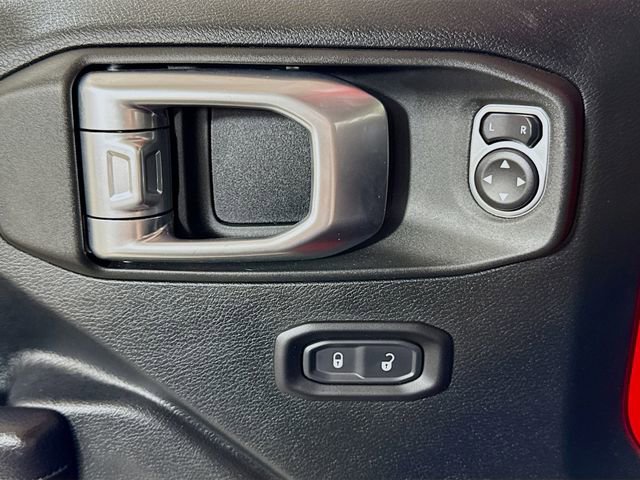 Used 2019 Jeep Wrangler Sport AWD/4WD image 15