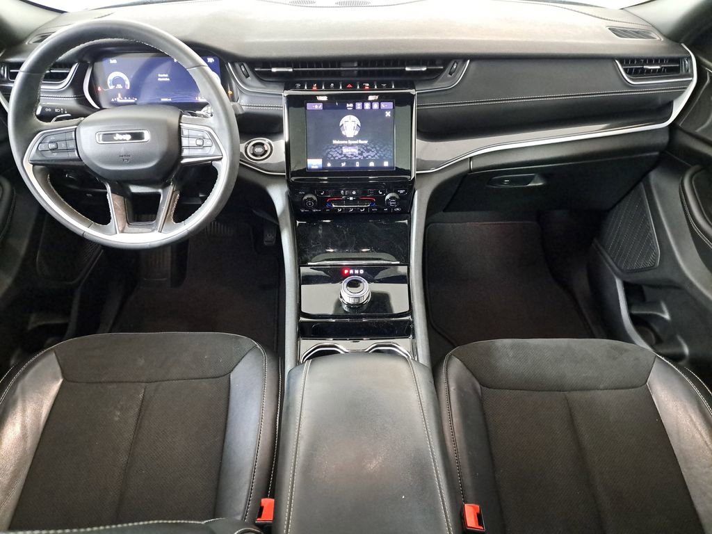 Used 2023 Jeep Grand Cherokee Altitude image 13