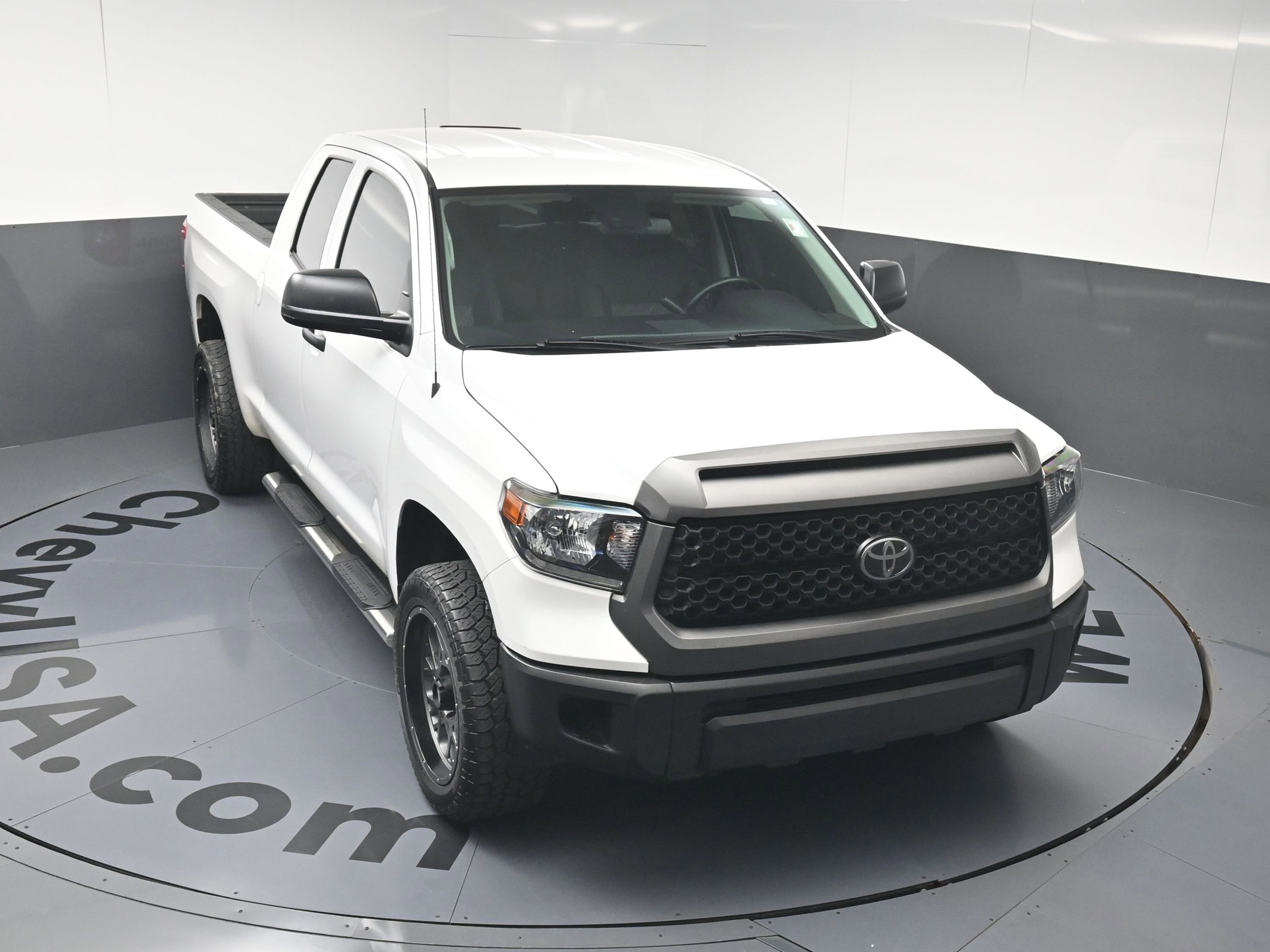 Used 2018 Toyota Tundra SR image 31