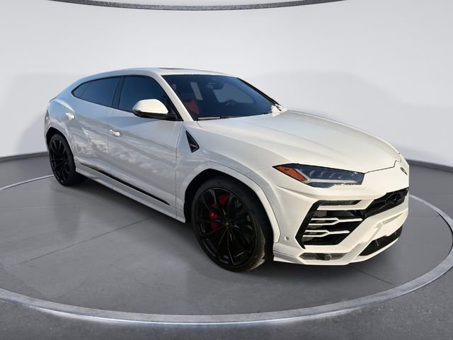 Used 2022 Lamborghini Urus image 2