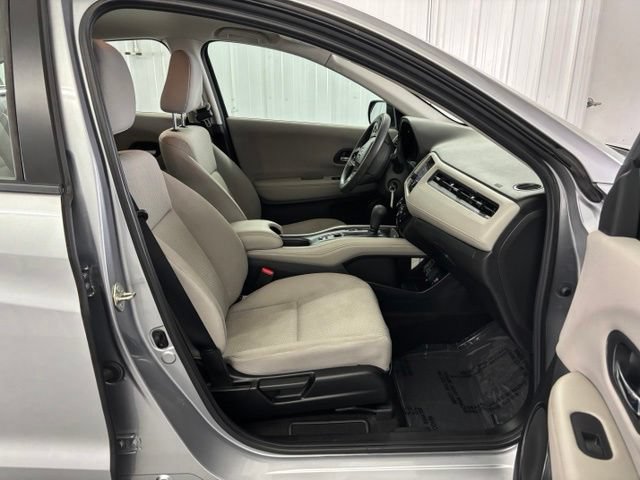 Used 2017 Honda HR-V LX image 26