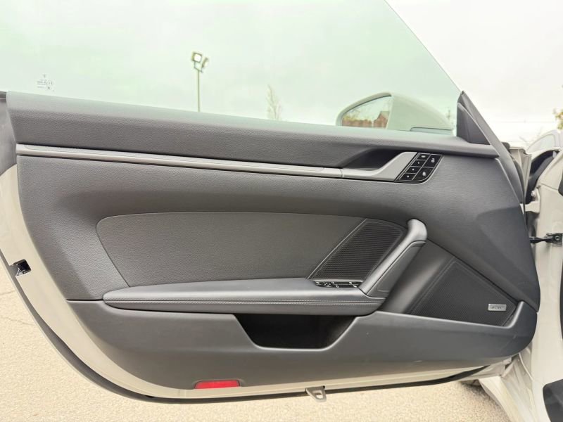 Used 2021 Porsche 911 Carrera image 9