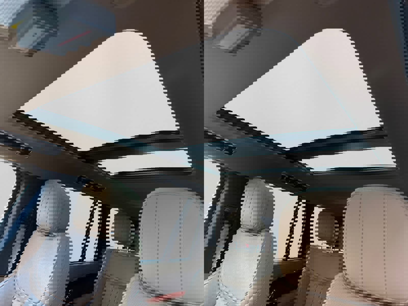 Certified 2025 Land Rover Range Rover Long Wheelbase SE image 16