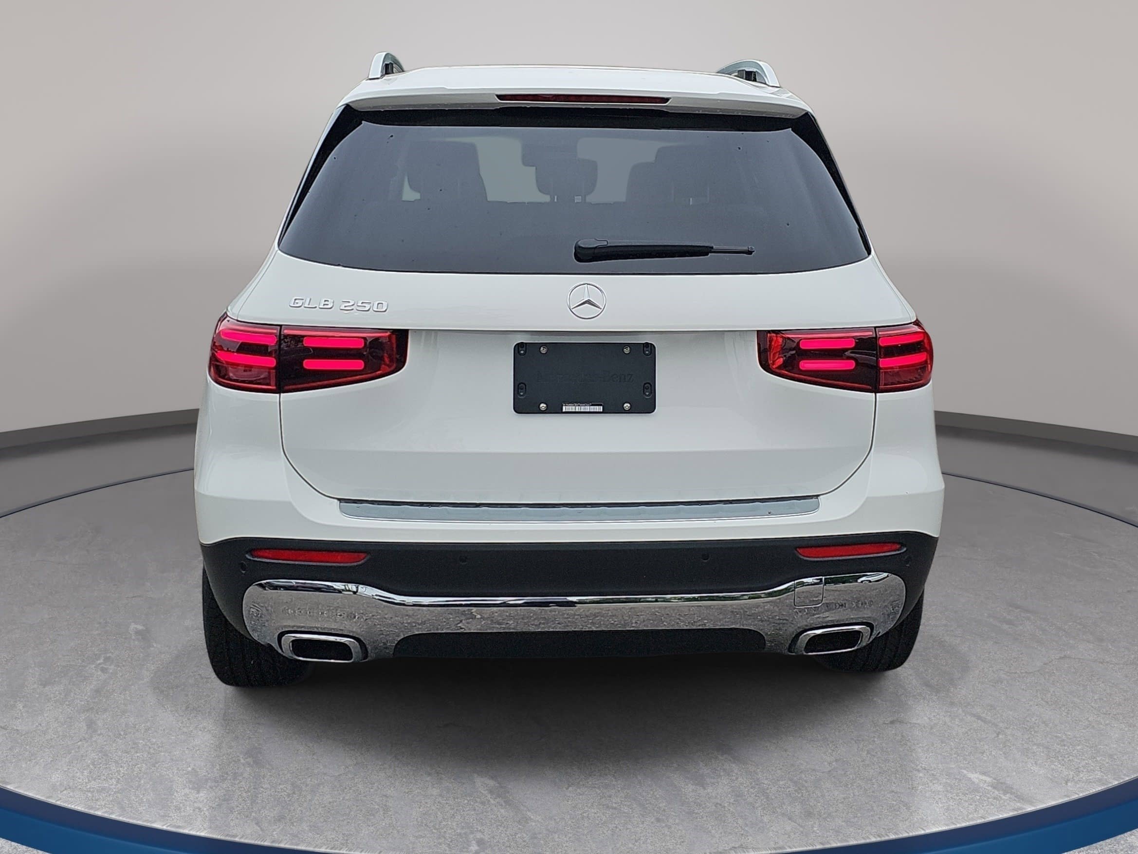 New 2026 Mercedes-Benz GLB 250 image 6