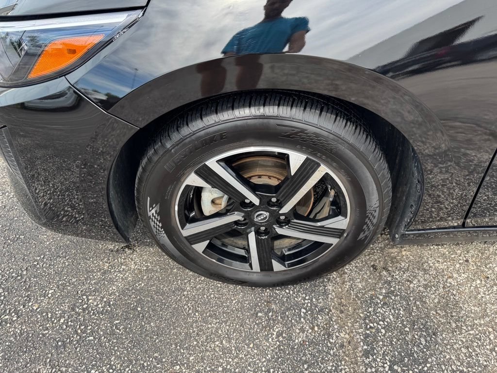 Used 2025 Nissan Sentra SV FWD image 27