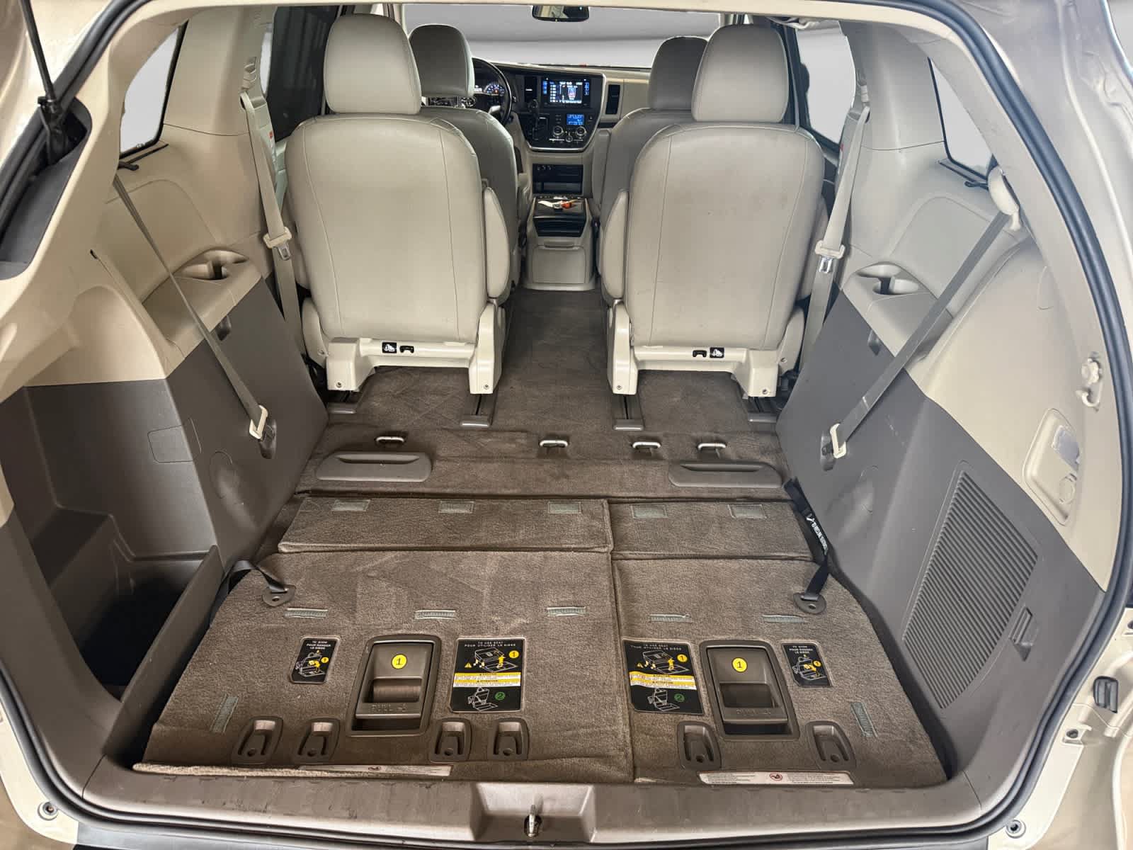 Used 2016 Toyota Sienna XLE AWD/4WD image 23
