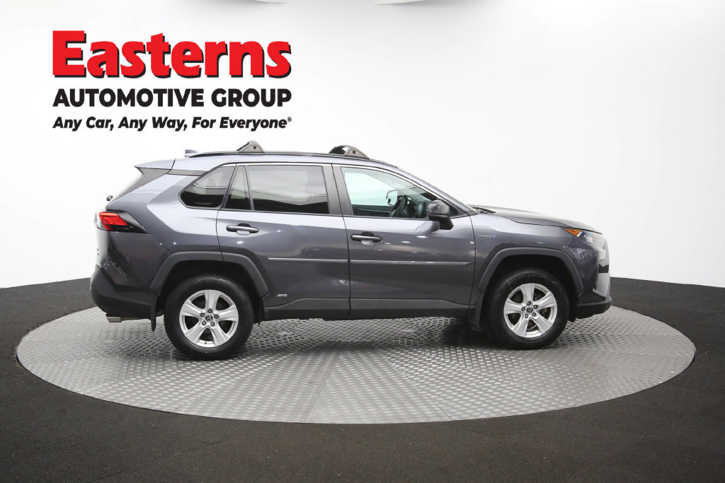 Used 2021 Toyota RAV4 LE w/ Carpet Mat Package (TMS) AWD/4WD image 46