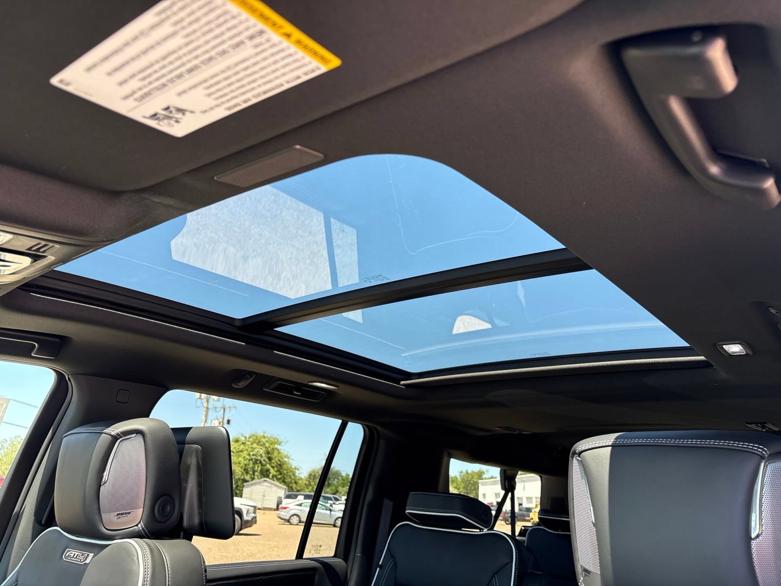 New 2026 GMC Yukon XL AT4 Ultimate AWD/4WD image 11