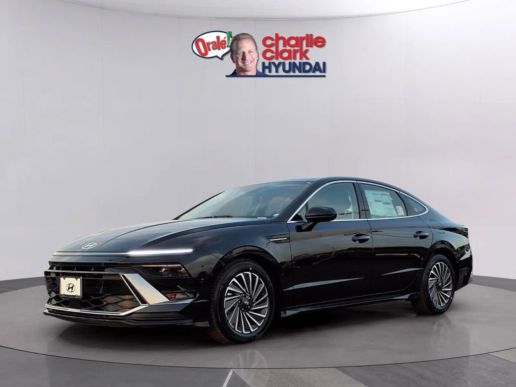 New 2026 Hyundai Sonata SEL FWD image 1