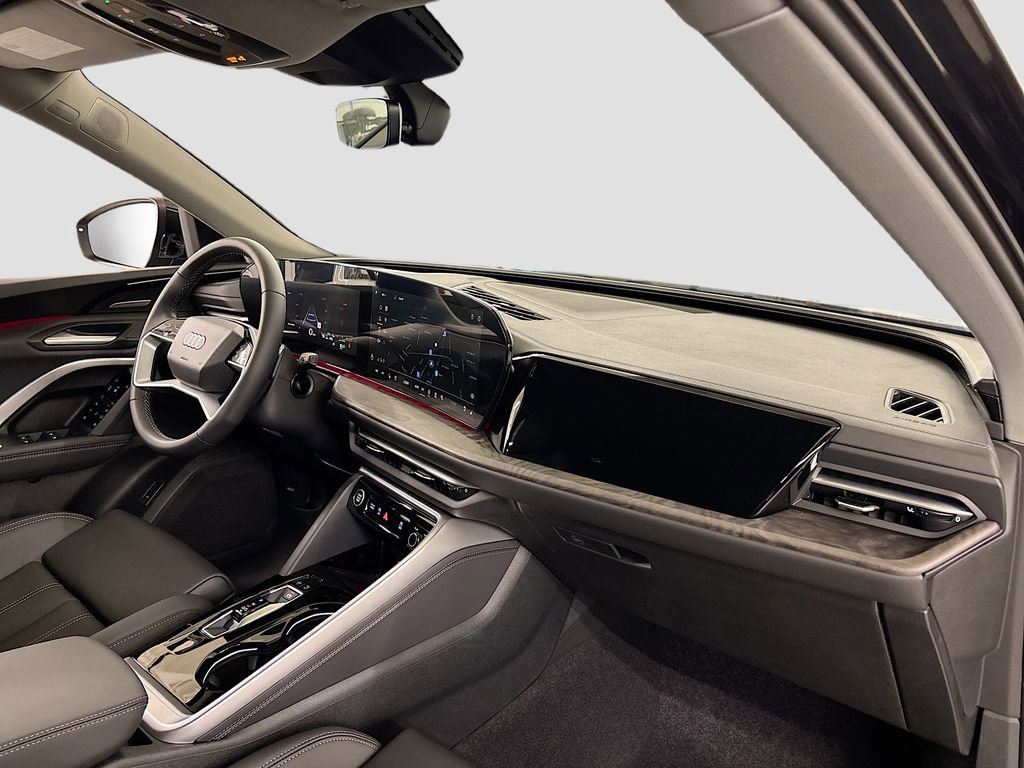 New 2025 Audi Q5 Premium Plus image 14