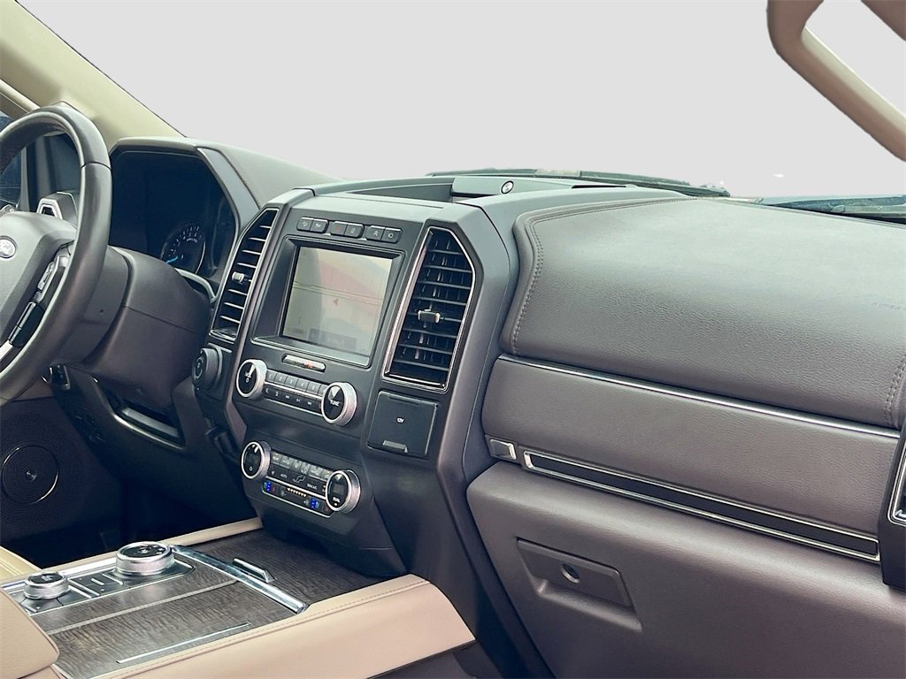Used 2021 Ford Expedition Limited image 32