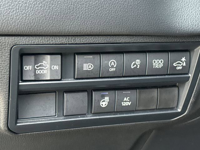 Used 2023 Toyota Tundra Limited AWD/4WD image 25