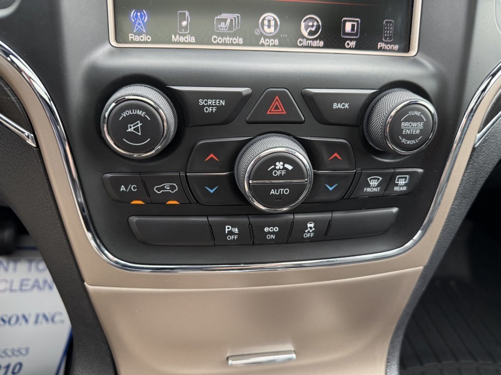 Used 2015 Jeep Grand Cherokee Limited w/ Luxury Group II AWD/4WD image 28