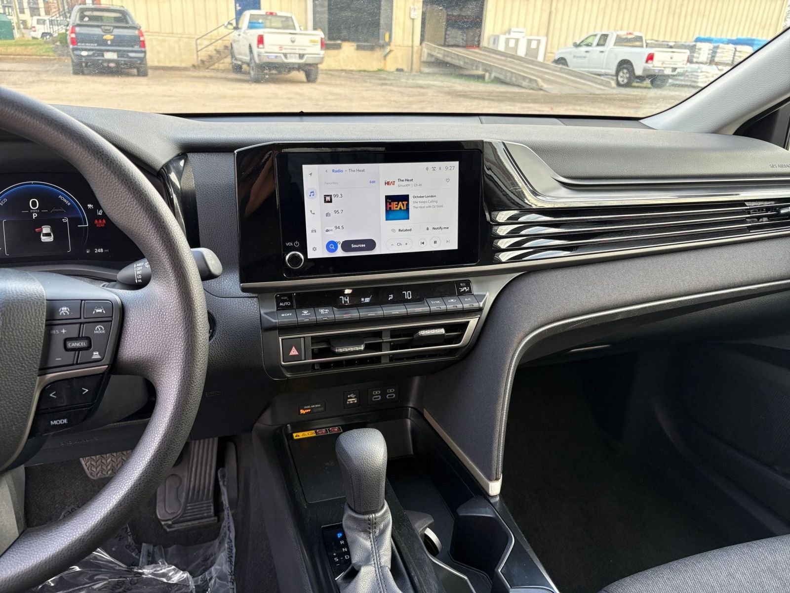 Used 2025 Toyota Camry LE image 18