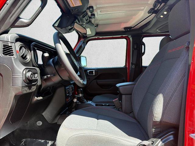 Used 2026 Jeep Wrangler Unlimited Rubicon AWD/4WD image 11