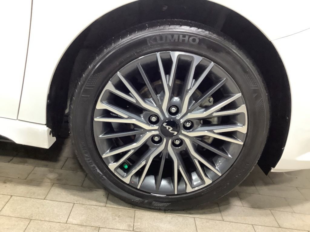 Certified 2023 Kia Forte GT-Line w/ GT-Line Technology Package image 28