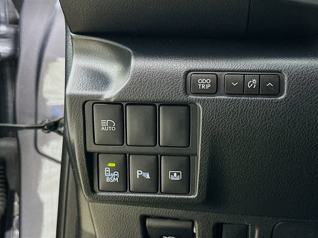 Used 2015 Lexus IS 250 RWD image 12