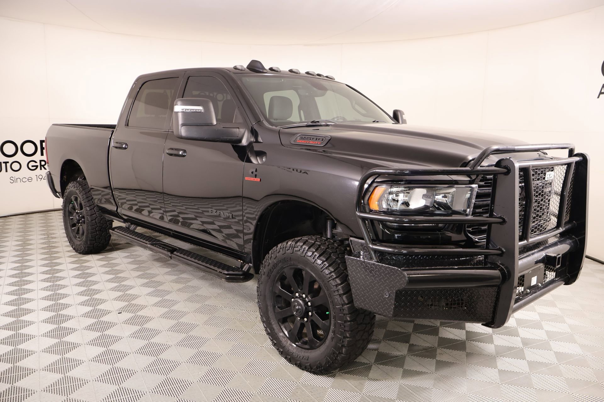 Used 2023 RAM 2500 Big Horn w/ Night Edition AWD/4WD image 1