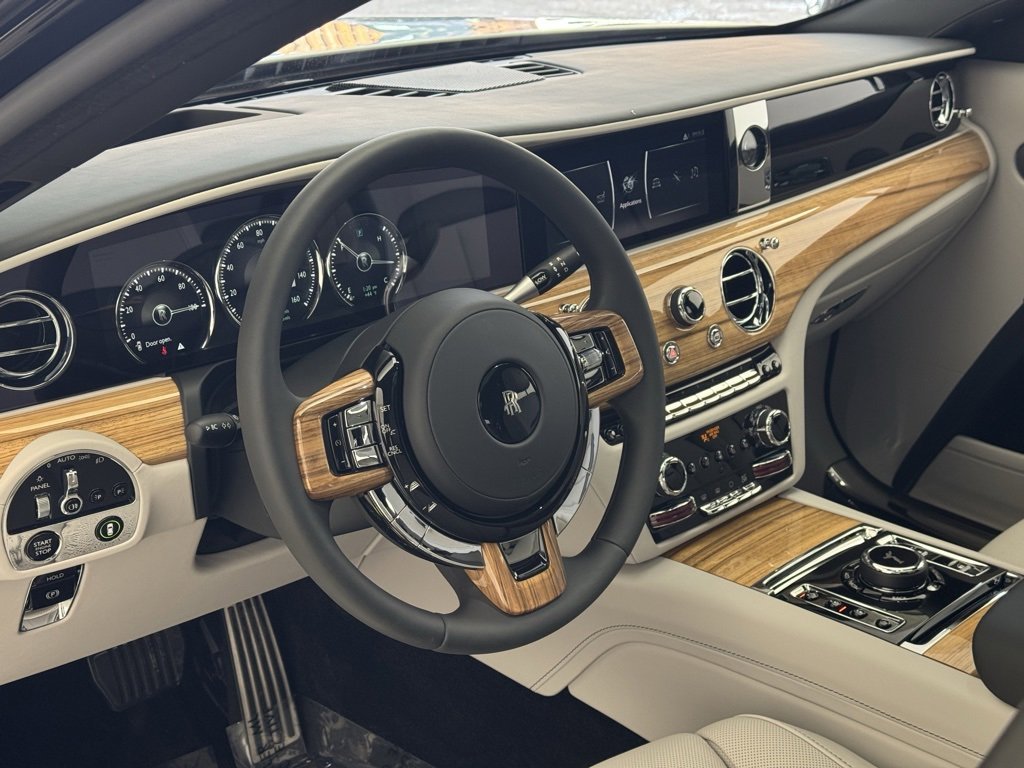 Certified 2021 Rolls-Royce Ghost image 9
