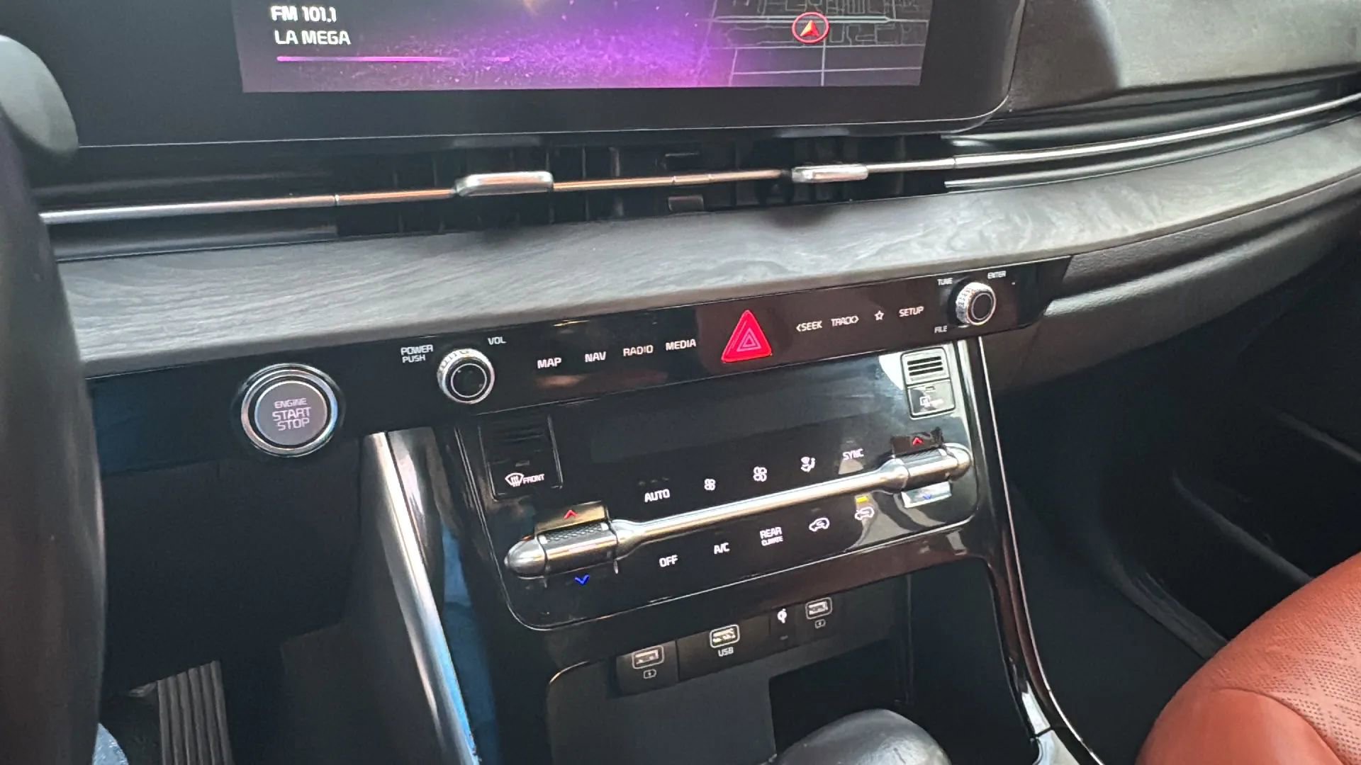 Used 2023 Kia Carnival SX FWD image 16