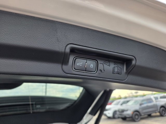 New 2026 Ford Explorer ST image 18