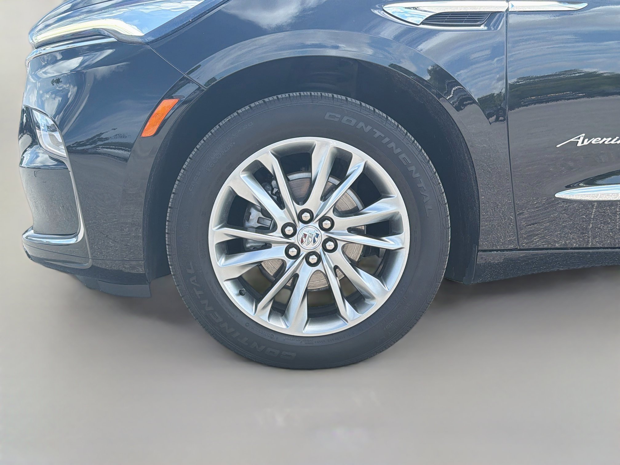 Used 2024 Buick Enclave Avenir w/ Avenir Technology Package FWD image 44