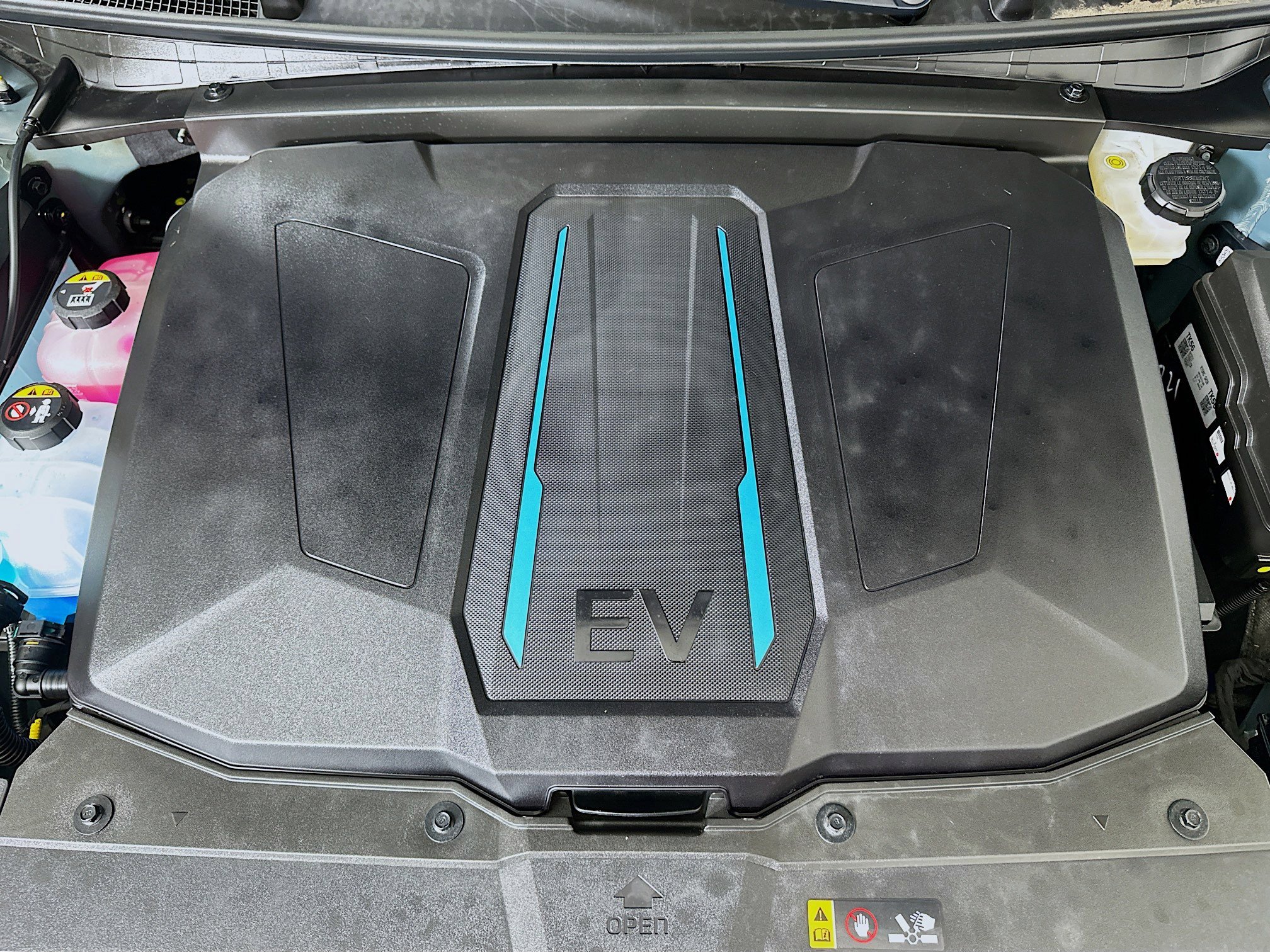 Used 2024 Hyundai Ioniq 5 SE image 32