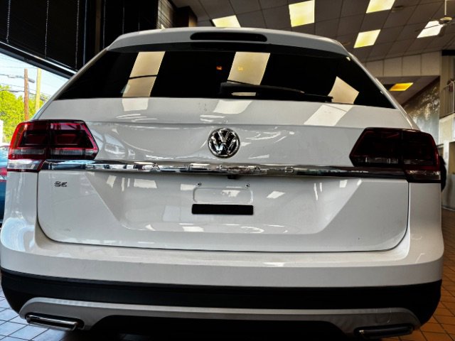 Used 2020 Volkswagen Atlas SE w/ Panoramic Sunroof Package FWD image 11
